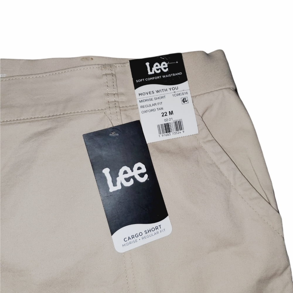 Lee NWT Plus Size Midrise Regular Fit Comfort Waistband 5" Cargo Short 567 - Picture 2 of 11